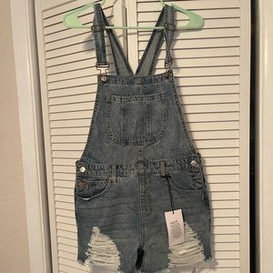 Maternity overalls